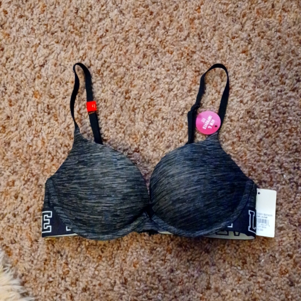 NEW SO 32B Padded Bra